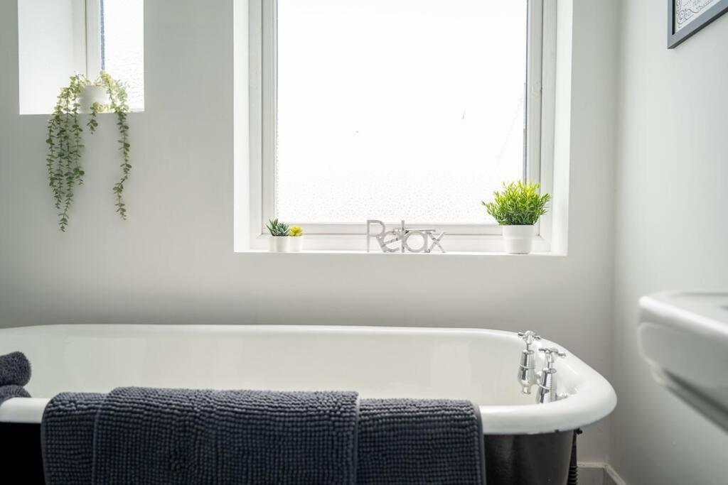 Spacious In The Heart Of West Yorkshire Brighouse