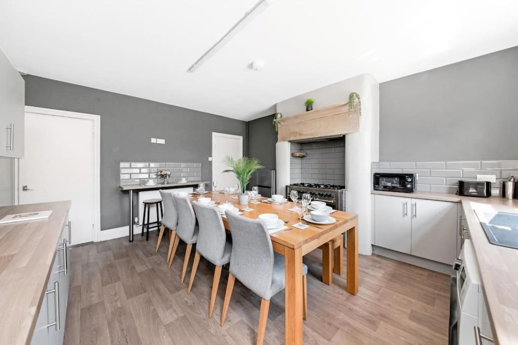 Spacious In The Heart Of West Yorkshire Apartment *