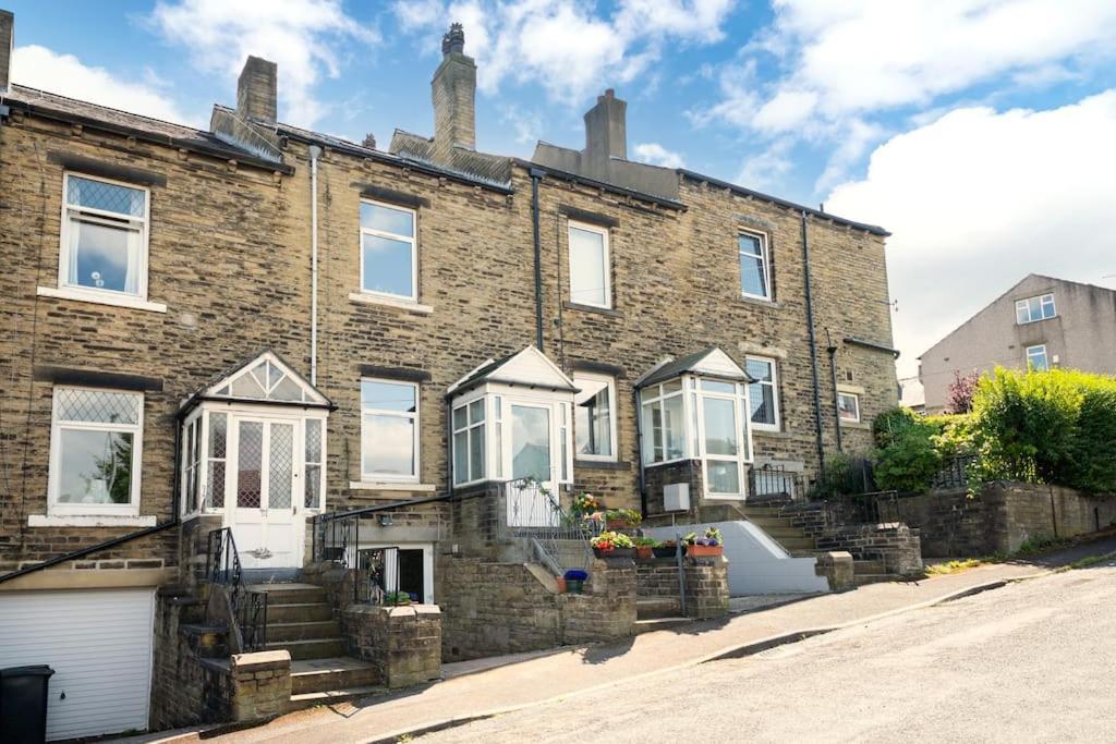 Spacious In The Heart Of West Yorkshire Apartment Brighouse